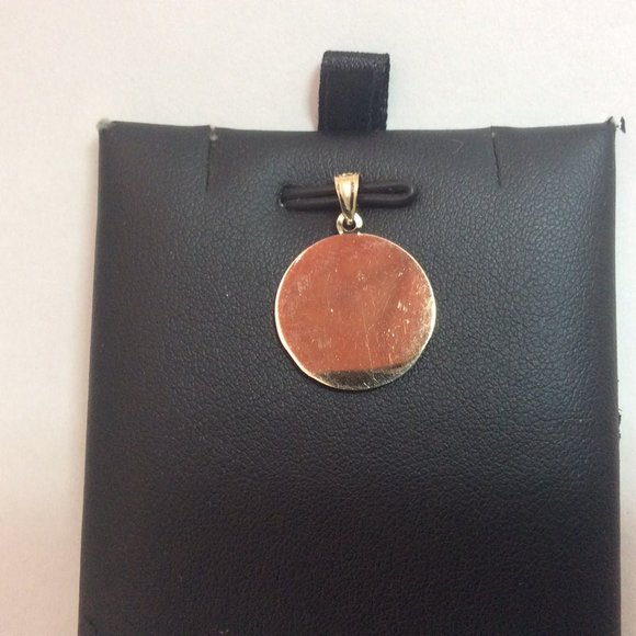 10K REAL SOLID GOLD MEDALLION PENDANT OUR LADY OF GUADALUPE PRAY FOR US 1.8gr - Picture 3 of 8